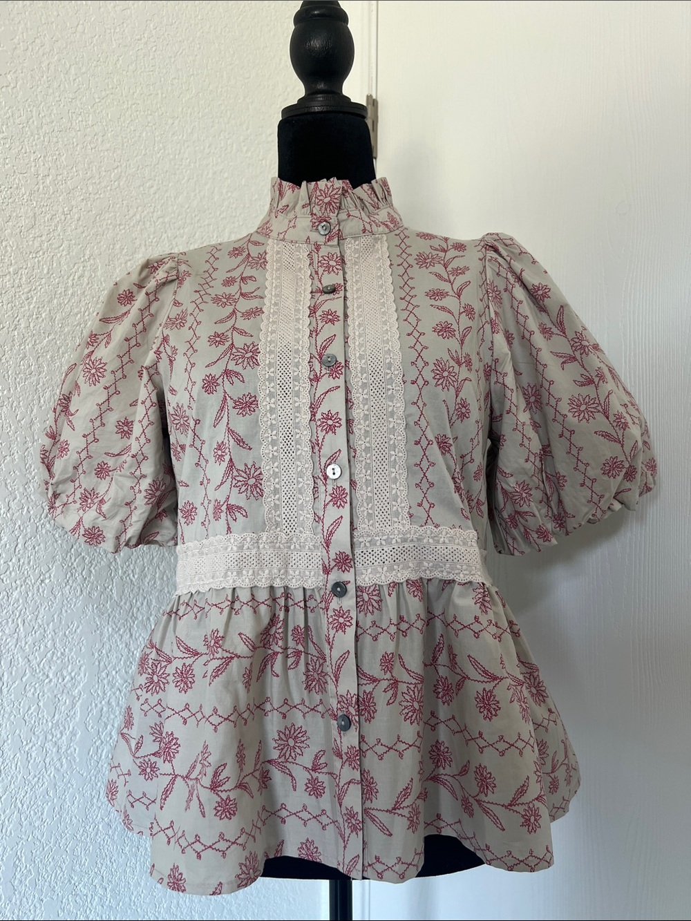 entro Cream and Dusty Rose Floral Lace Peplum Blouse
